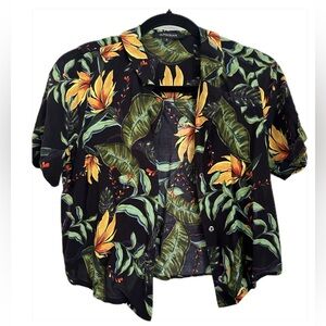 Tropical crop button down